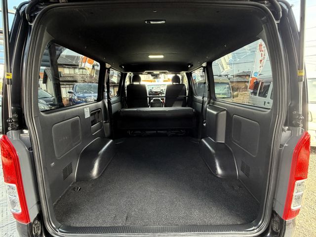 TOYOTA HIACE VAN 2WD 2020 Image 31