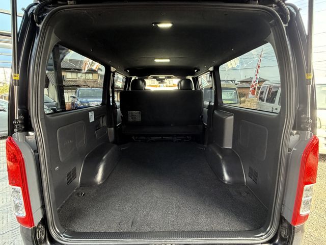 TOYOTA HIACE VAN 2WD 2020 Image 31