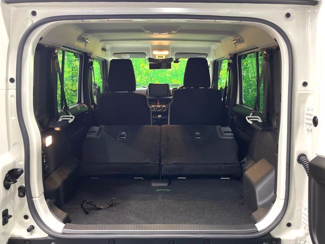 SUZUKI JIMNY NOMADE 2025 Image 31