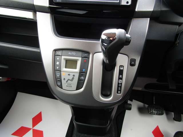 DAIHATSU MOVE CUSTOM 2014 Image 31