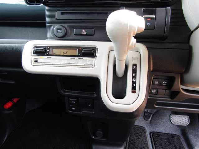 SUZUKI WAGON R SMILE 2024 Image 31