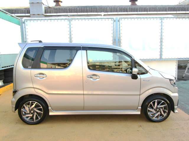 SUZUKI WAGON R CUSTOM Z 2023 Image 31