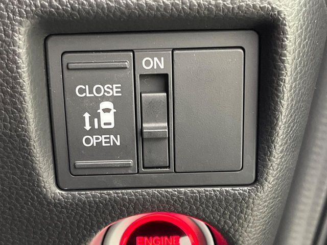 HONDA N BOX CUSTOM 2023 Image 31