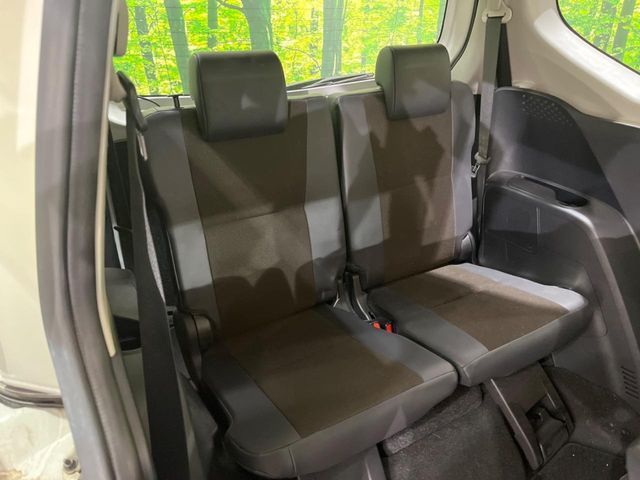 TOYOTA SIENTA HYBRID 2019 Image 31