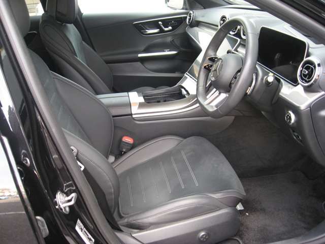 MERCEDES BENZ C CLAS 2024 Image 31