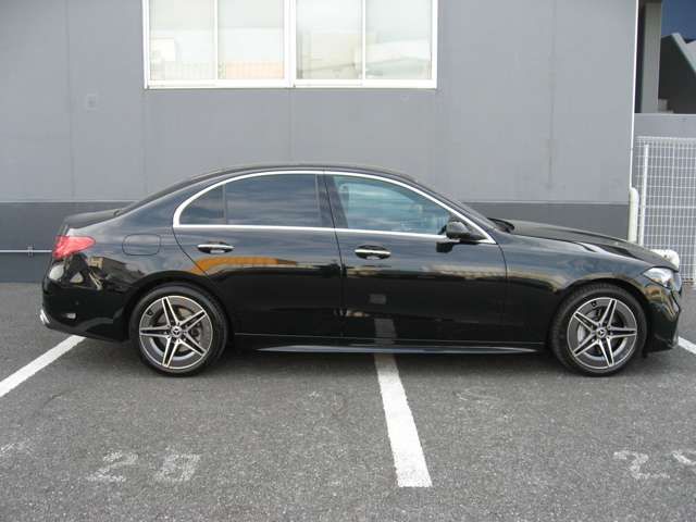 MERCEDES BENZ C CLAS 2024 Image 31