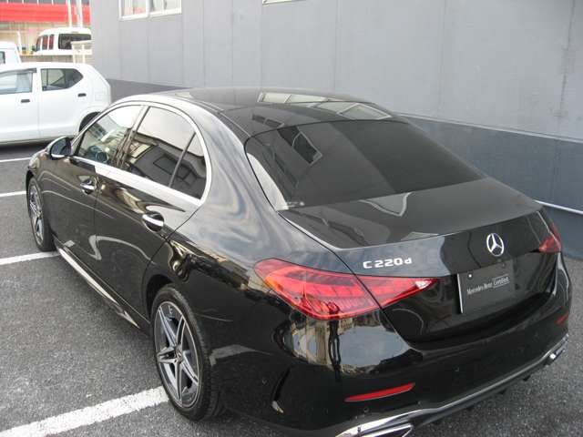 MERCEDES BENZ C CLAS 2024 Image 31