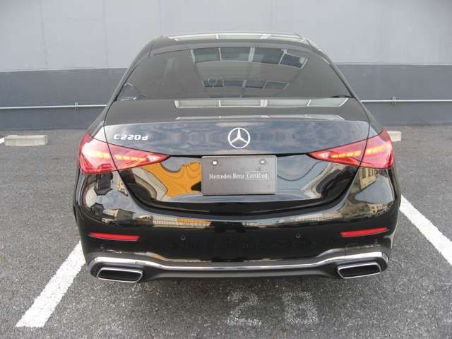 MERCEDES BENZ C CLAS 2024 Image 31