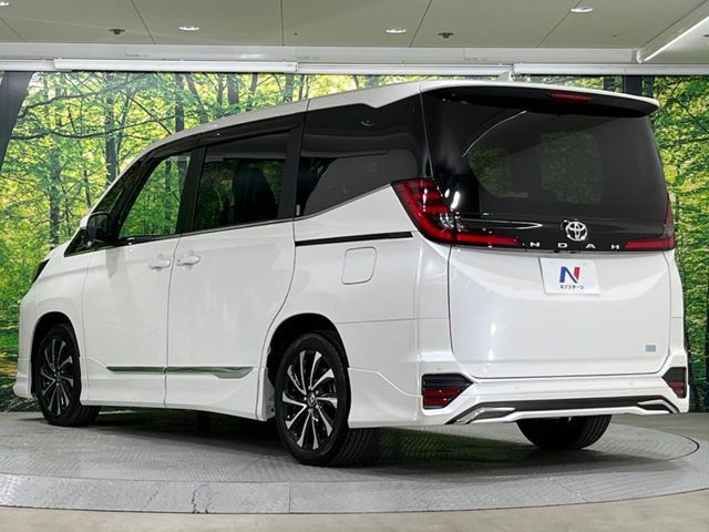 TOYOTA NOAH 2023 Image 31