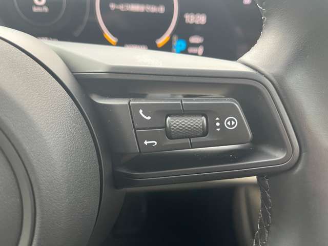 PORSCHE TAYCAN CROSS 2022 Image 31