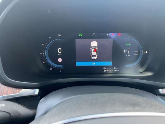 VOLVO V60 2024 Image 31