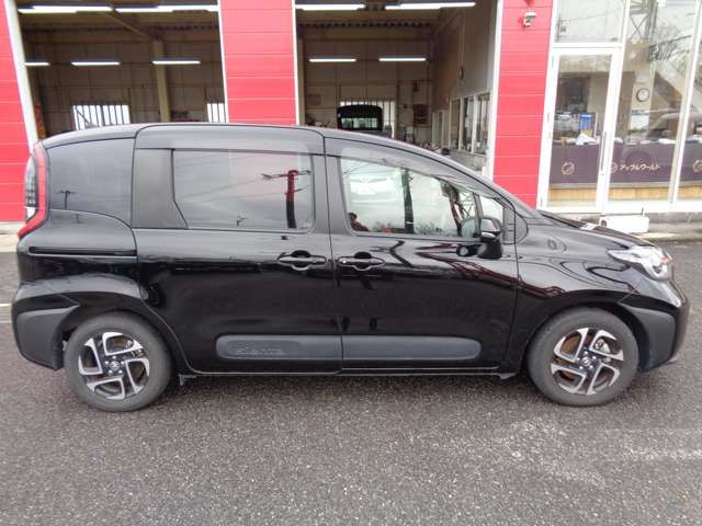TOYOTA SIENTA HYBRID 2023 Image 31