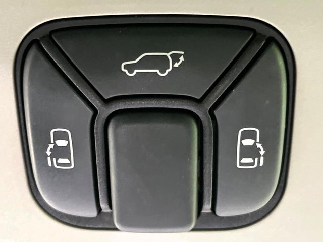 TOYOTA VELLFIRE  HYBRID 4WD 2012 Image 31