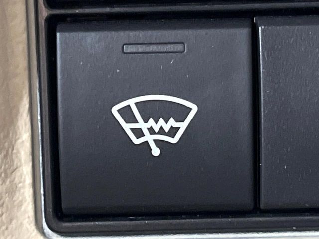 TOYOTA LANDCRUISER PRADO 2023 Image 31