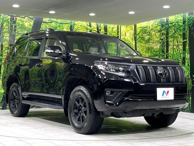 TOYOTA LANDCRUISER PRADO 2023 Image 31
