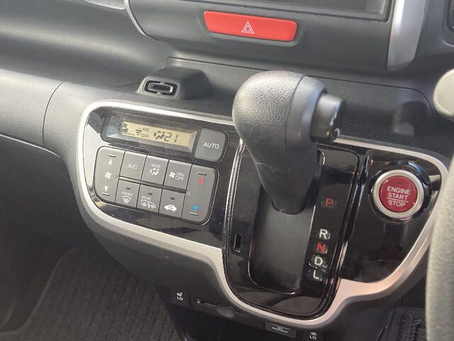 HONDA N BOX 4WD 2016 Image 31