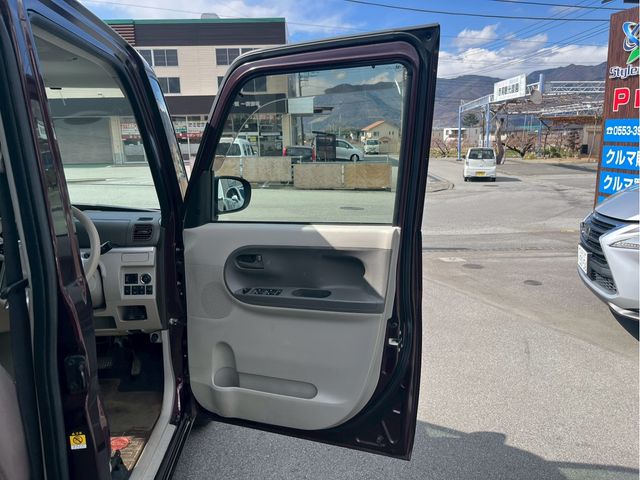 DAIHATSU TANTO 2018 Image 31