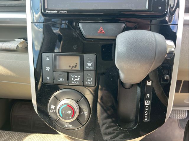 DAIHATSU TANTO 2018 Image 31