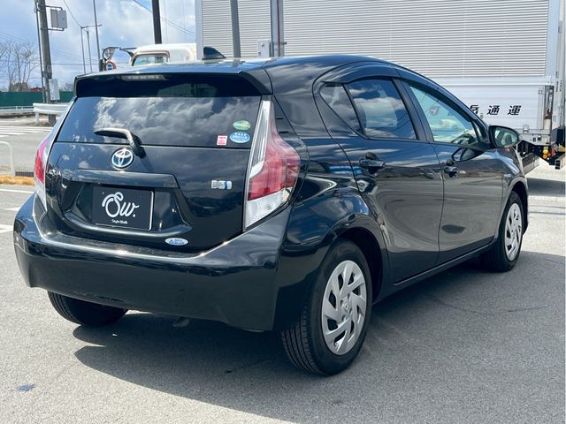 TOYOTA AQUA 2016 Image 31