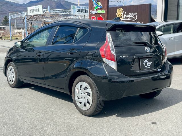 TOYOTA AQUA 2016 Image 31