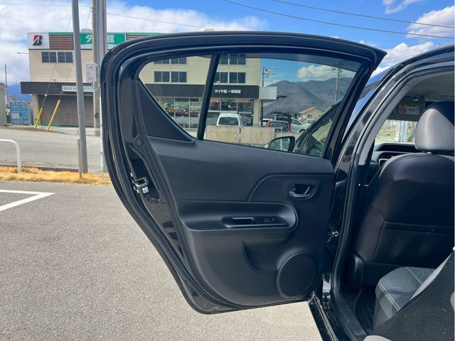 TOYOTA AQUA 2016 Image 31