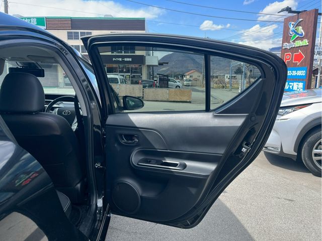 TOYOTA AQUA 2016 Image 31