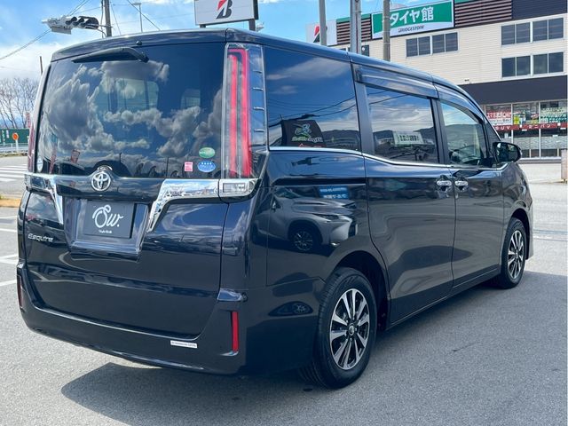 TOYOTA ESQUIRE 2017 Image 31