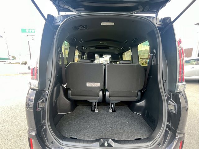 TOYOTA ESQUIRE 2017 Image 31