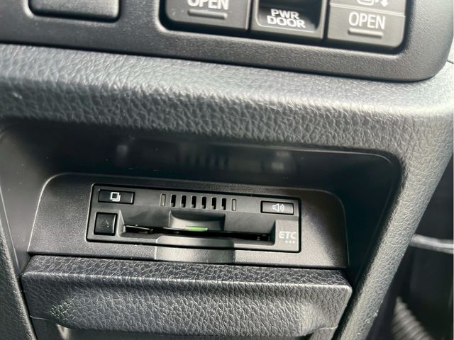 TOYOTA ESQUIRE 2017 Image 31