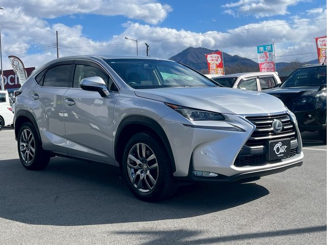 TOYOTA LEXUS NX300H 2015 Image 31