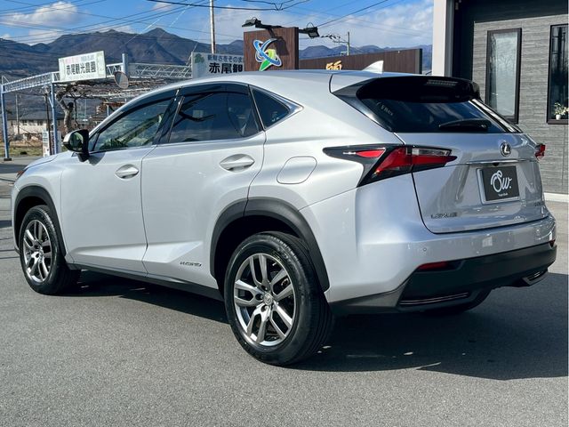 TOYOTA LEXUS NX300H 2015 Image 31