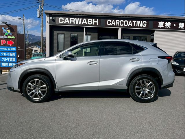 TOYOTA LEXUS NX300H 2015 Image 31
