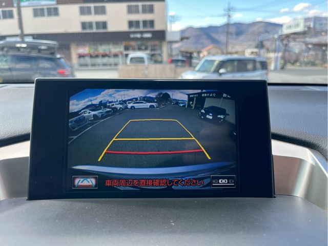 TOYOTA LEXUS NX300H 2015 Image 31