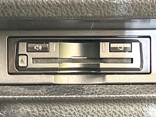 TOYOTA VOXY 2016 Image 31