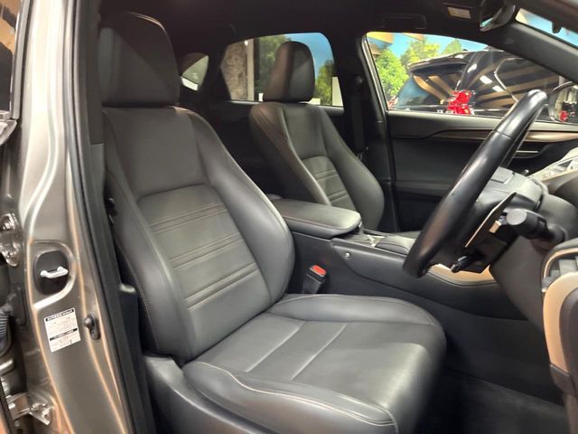 TOYOTA LEXUS NX300H 2021 Image 31