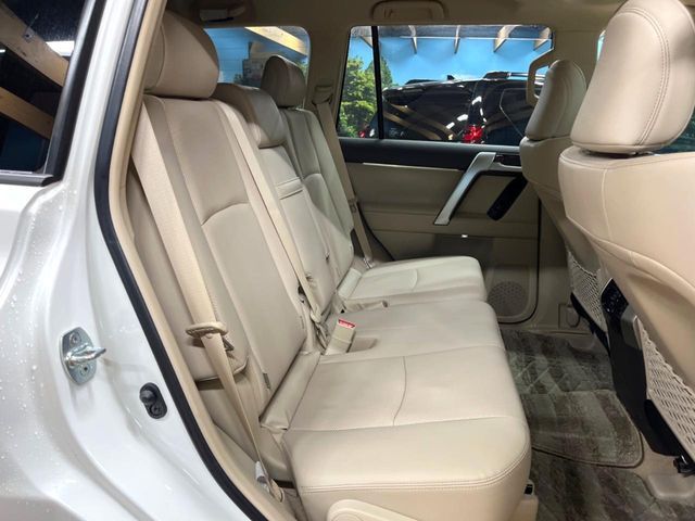 TOYOTA LANDCRUISER PRADO 2023 Image 31