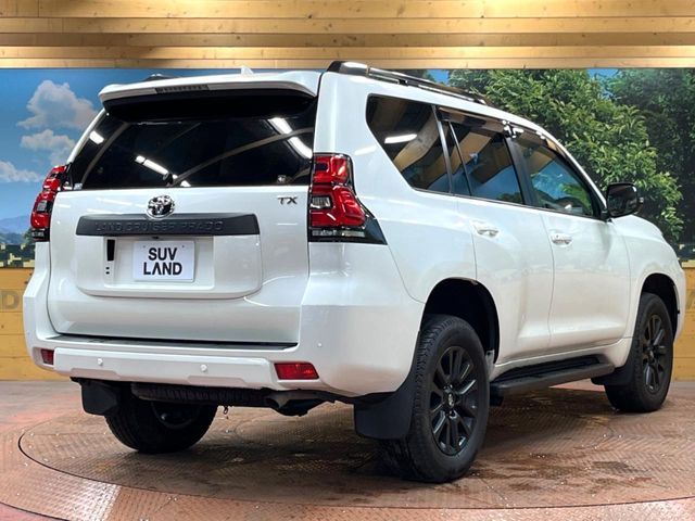 TOYOTA LANDCRUISER PRADO 2023 Image 31