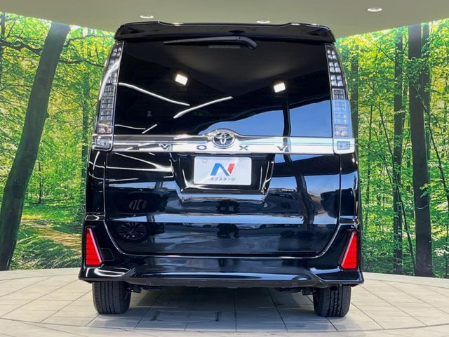 TOYOTA VOXY 2014 Image 31