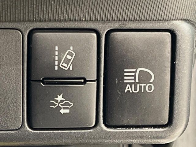 TOYOTA AQUA 2017 Image 31