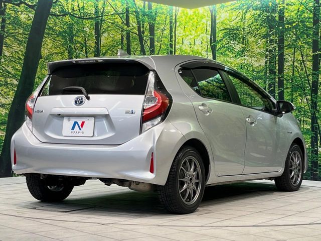 TOYOTA AQUA 2017 Image 31