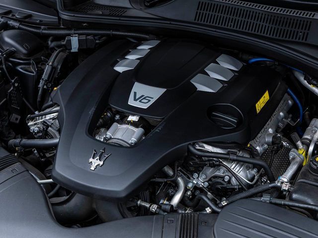 MASERATI QUATTROPORT 2020 Image 31