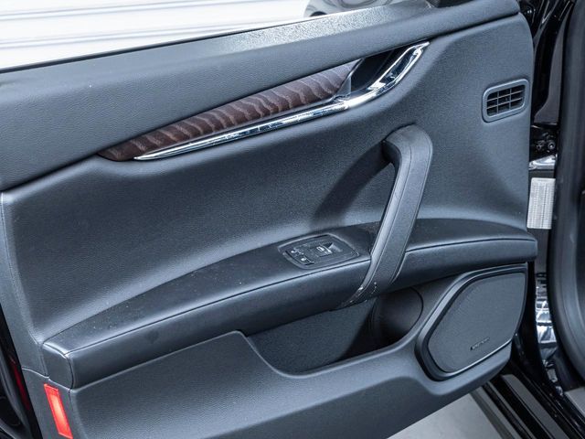 MASERATI QUATTROPORT 2020 Image 31