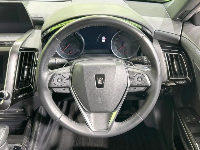 TOYOTA CROWN SEDAN HYBRID 2020 Image 31