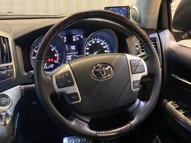 TOYOTA LANDCRUISER WAGON 2013 Image 31