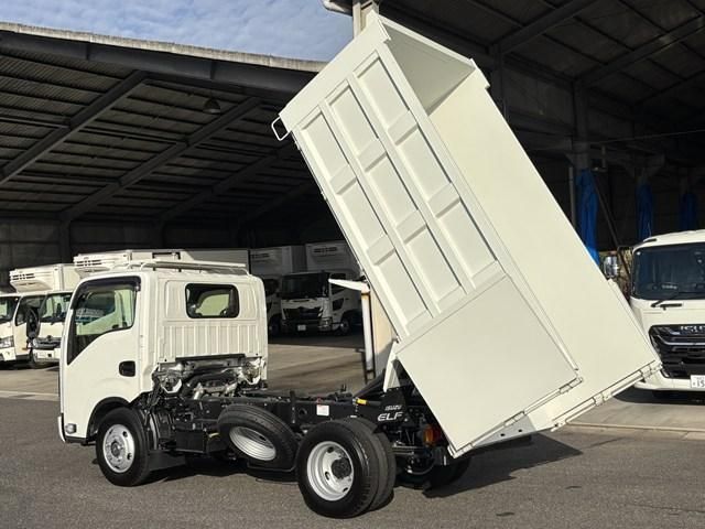 ISUZU ELF 2024 Image 31