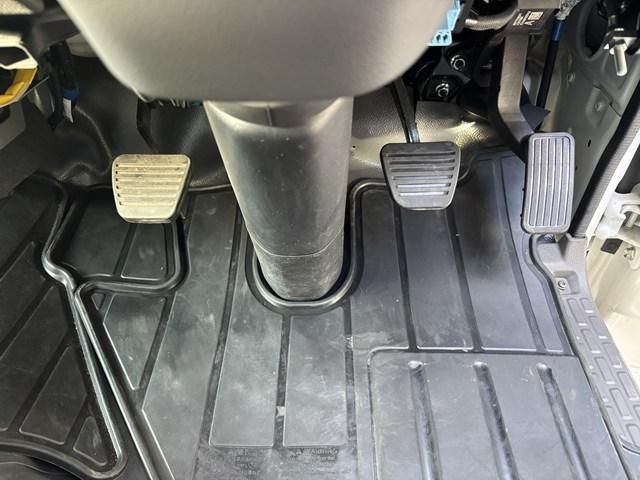 ISUZU ELF 2024 Image 31