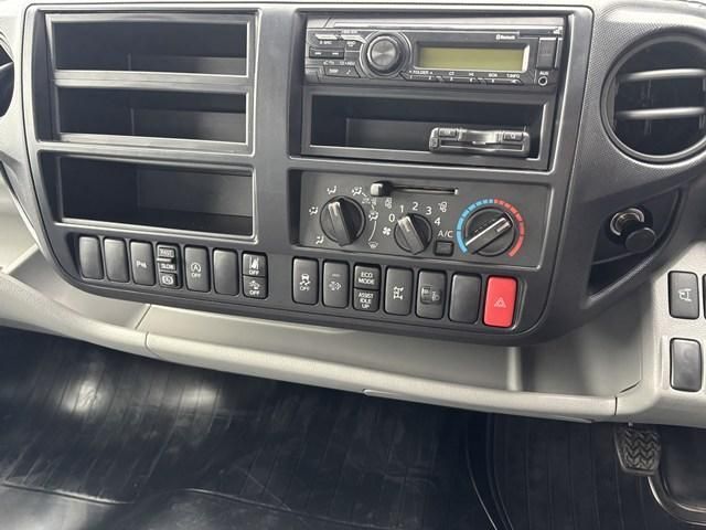 HINO DUTRO 2025 Image 31