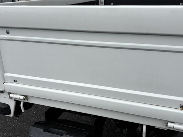 ISUZU ELF 2024 Image 31