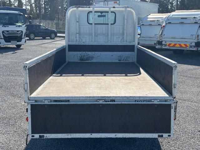 TOYOTA DYNA 2017 Image 31