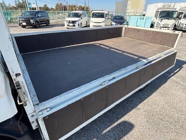 TOYOTA DYNA 2017 Image 31